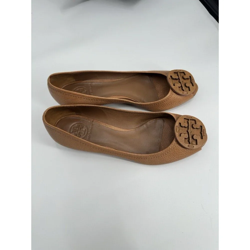 tory burch shoes 8 1/2 M tan flats shoes EUC